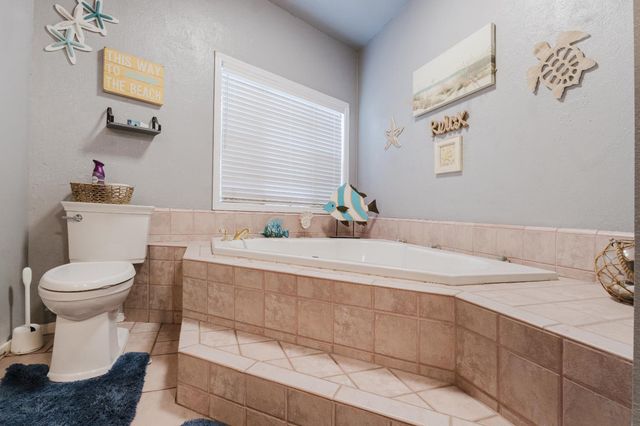 2323 Shropshire Dr, Stockton, CA 95209