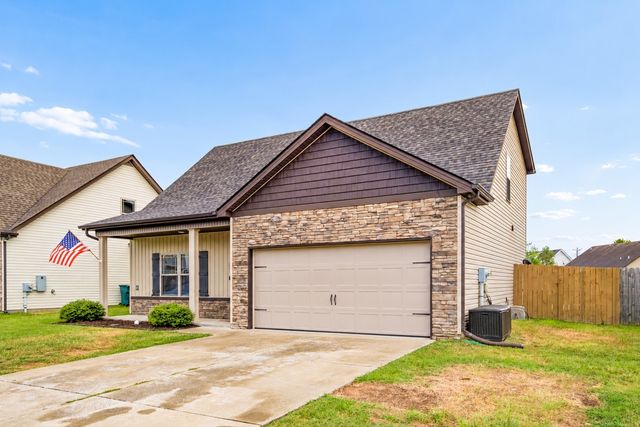 337 Providence Dr, Lebanon, TN 37087