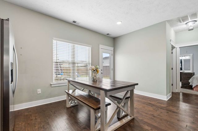 337 Providence Dr, Lebanon, TN 37087