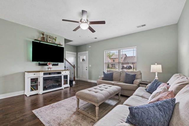 337 Providence Dr, Lebanon, TN 37087