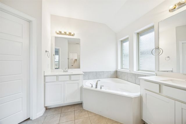 2060 Glaston Road, Forney, TX 75126