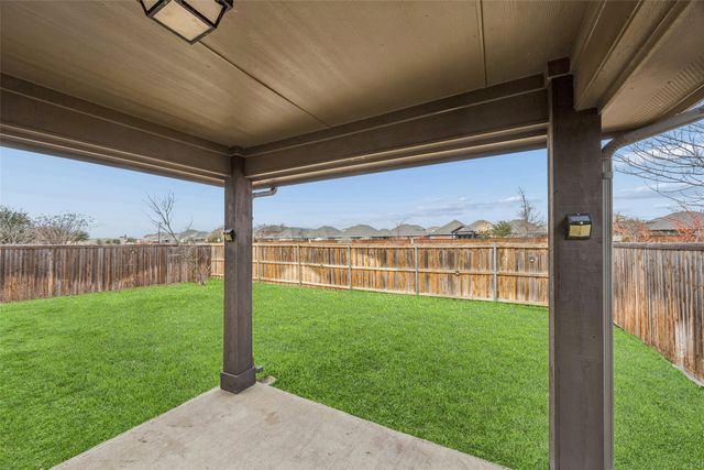 2060 Glaston Road, Forney, TX 75126