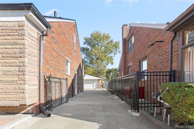 17444 Beech Daly Road, Redford Charter Township, MI 48240