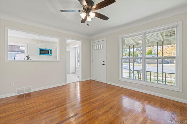 17444 Beech Daly Road, Redford Charter Township, MI 48240