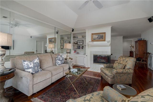 1709 Dauphine, Tuscaloosa, AL 35406