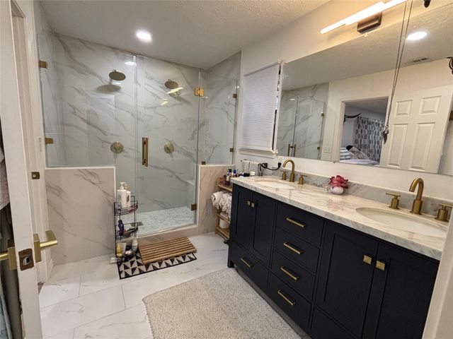 1710 Hill Top Lane, Kingwood, TX 77339