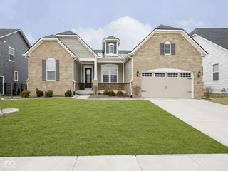 14755 Legacy Oaks Drive, Carmel, IN 46032