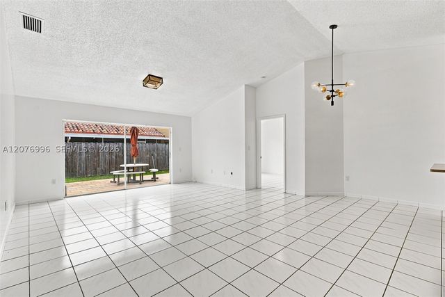 19181 NW 89th Ave 1, Hialeah, FL 33018