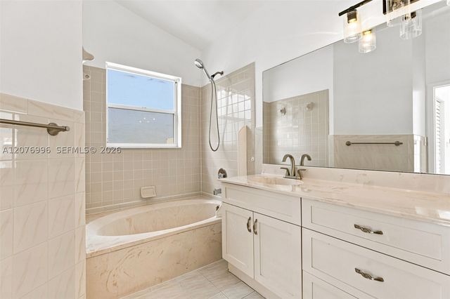 19181 NW 89th Ave 1, Hialeah, FL 33018