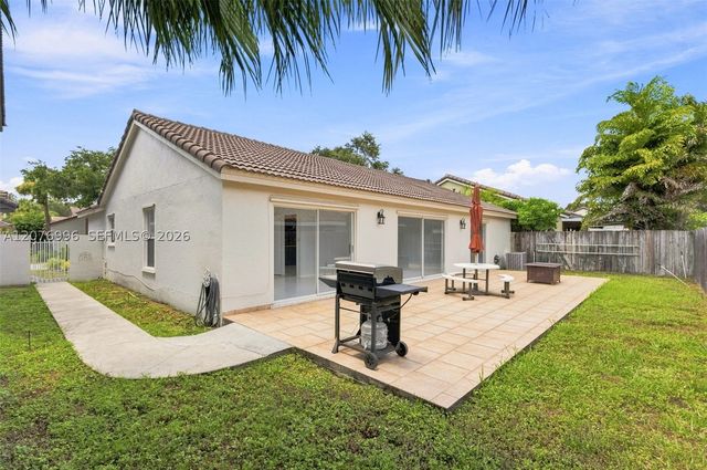 19181 NW 89th Ave 1, Hialeah, FL 33018