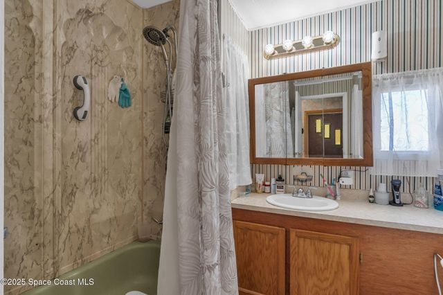 228 Holiday Park Boulevard NE, Palm Bay, FL 32907