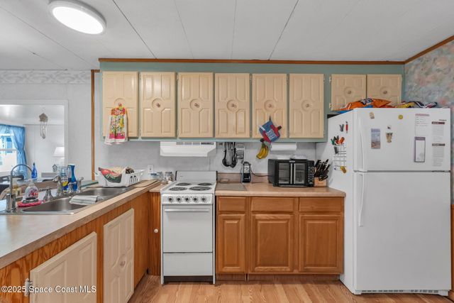 228 Holiday Park Boulevard NE, Palm Bay, FL 32907