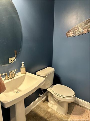 580 Stonebriar Avenue, Raeford, NC 28376