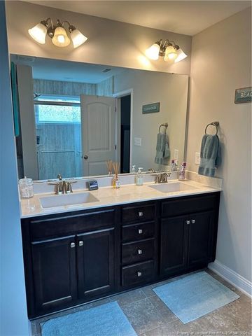 580 Stonebriar Avenue, Raeford, NC 28376