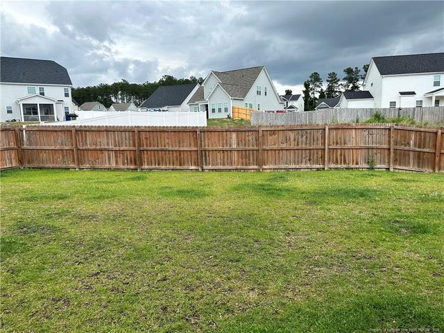 580 Stonebriar Avenue, Raeford, NC 28376