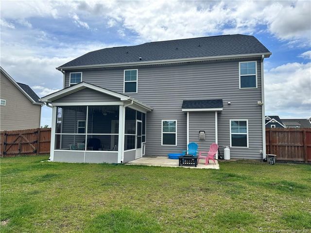 580 Stonebriar Avenue, Raeford, NC 28376