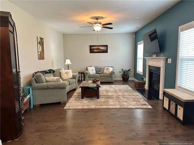 580 Stonebriar Avenue, Raeford, NC 28376