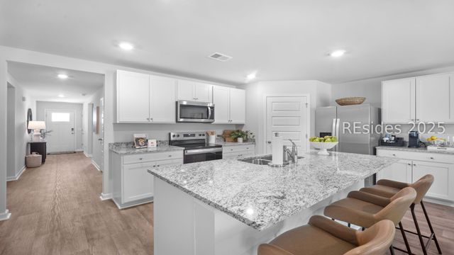 41 Bottom Board Ct, Ridgeland, SC 29936