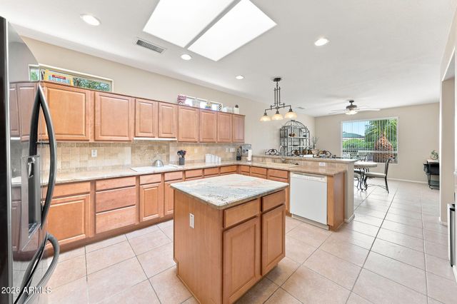 20093 N RAWHIDE Way, Surprise, AZ 85387