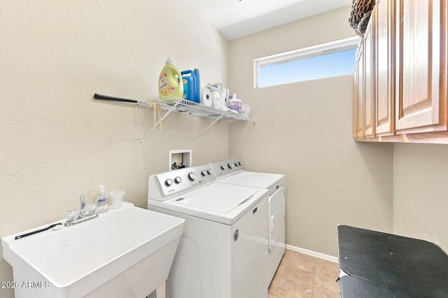 20093 N RAWHIDE Way, Surprise, AZ 85387