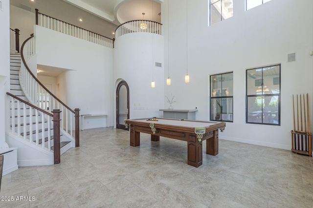 3812 E CAMELBACK Road, Phoenix, AZ 85018