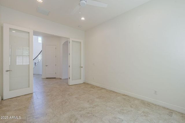 3812 E CAMELBACK Road, Phoenix, AZ 85018