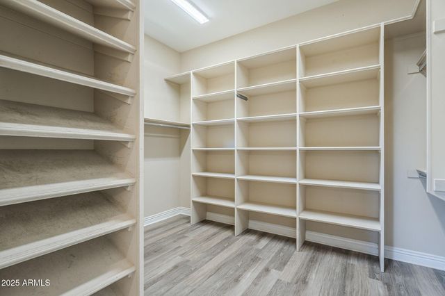 3812 E CAMELBACK Road, Phoenix, AZ 85018