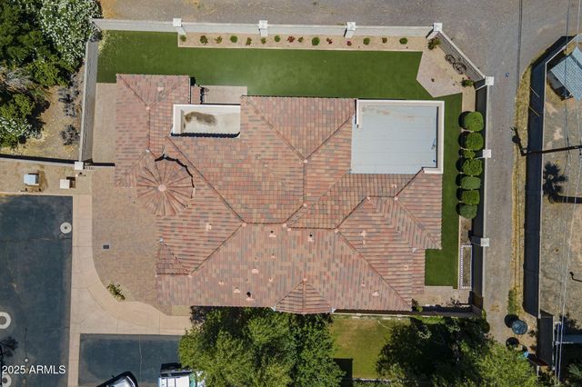 3812 E CAMELBACK Road, Phoenix, AZ 85018