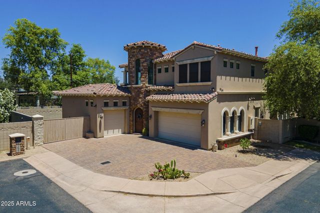 3812 E CAMELBACK Road, Phoenix, AZ 85018