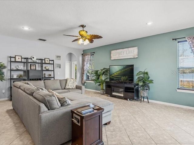 342 OSPREY LAKES CIRCLE, Chuluota, FL 32766