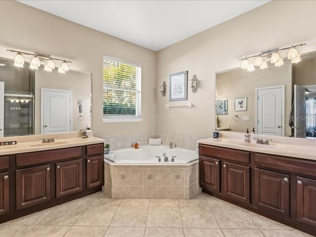 342 OSPREY LAKES CIRCLE, Chuluota, FL 32766