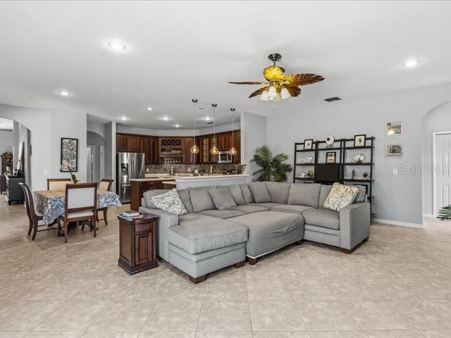 342 OSPREY LAKES CIRCLE, Chuluota, FL 32766