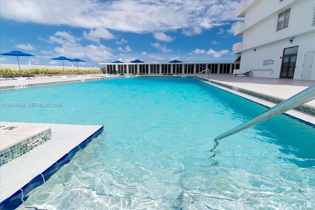 5601 Collins Ave 1517, Miami Beach, FL 33140