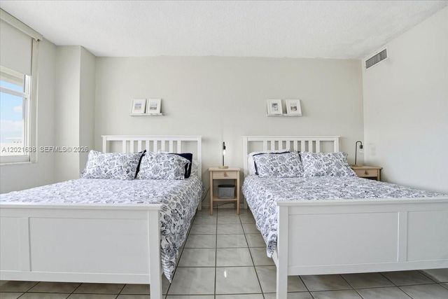 5601 Collins Ave 1517, Miami Beach, FL 33140