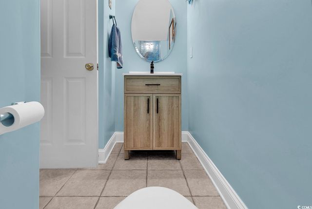 211 Chesapeake Ln., Murrells Inlet, SC 29576