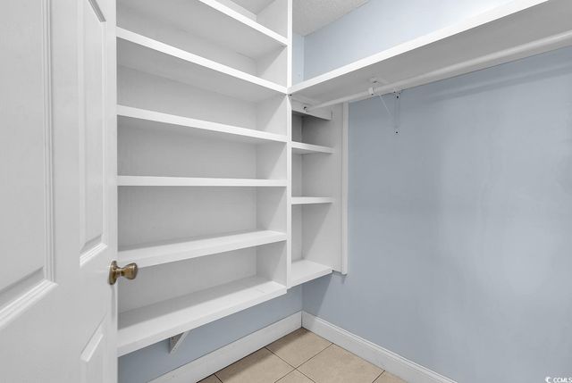 211 Chesapeake Ln., Murrells Inlet, SC 29576