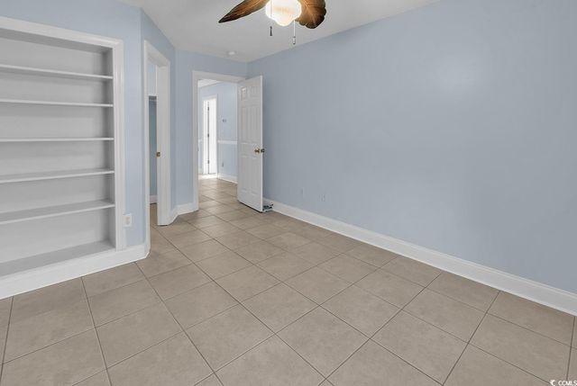 211 Chesapeake Ln., Murrells Inlet, SC 29576