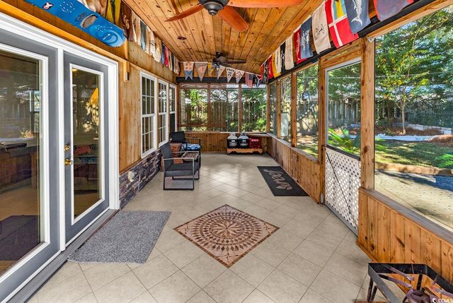 211 Chesapeake Ln., Murrells Inlet, SC 29576