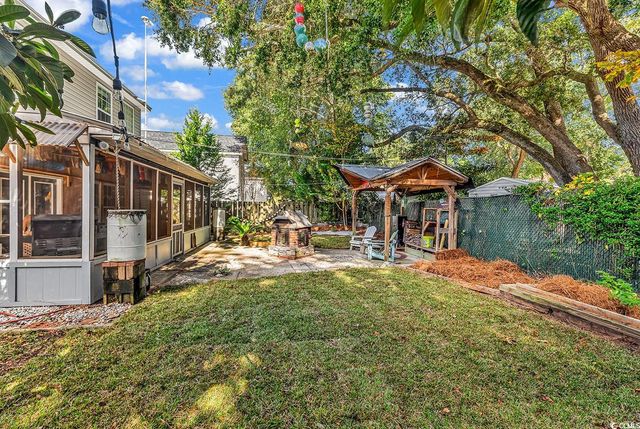 211 Chesapeake Ln., Murrells Inlet, SC 29576