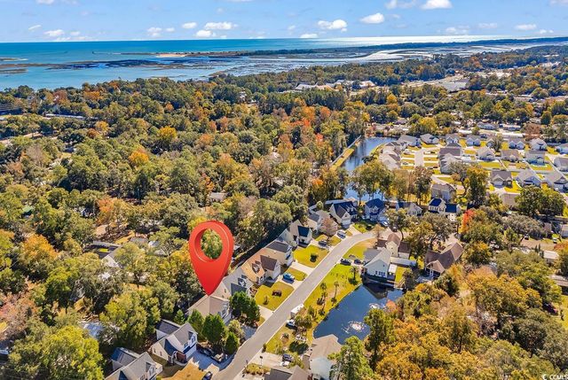 211 Chesapeake Ln., Murrells Inlet, SC 29576