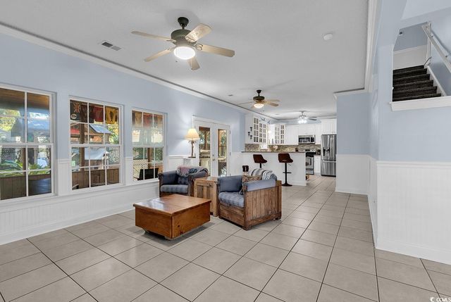 211 Chesapeake Ln., Murrells Inlet, SC 29576