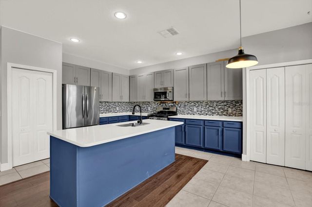 9303 LOGWOOD COURT, Tampa, FL 33647