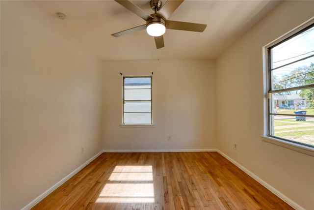 4520 Utah Avenue, Dallas, TX 75216