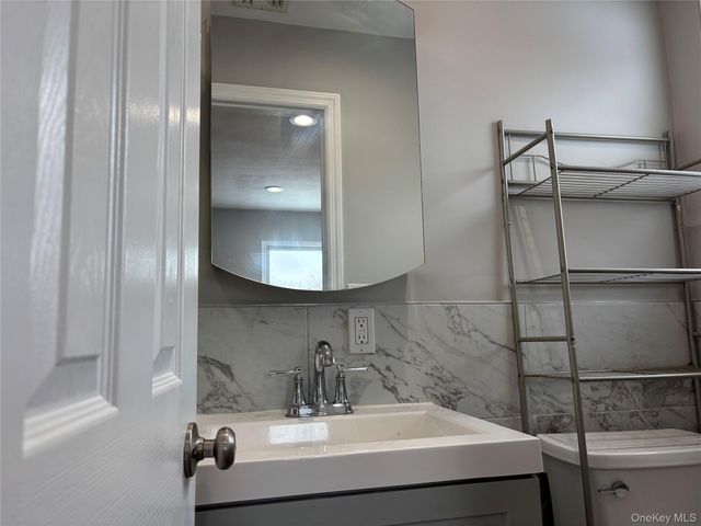 3695 Jerusalem Avenue A, Wantagh, NY 11735