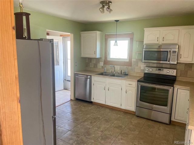 45005 E Maplewood Drive, Bennett, CO 80102