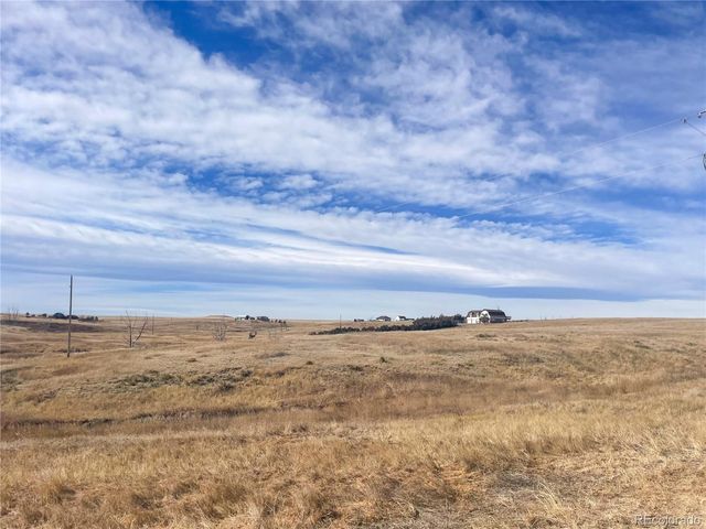 45005 E Maplewood Drive, Bennett, CO 80102