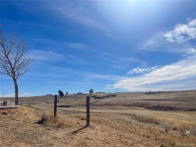 45005 E Maplewood Drive, Bennett, CO 80102