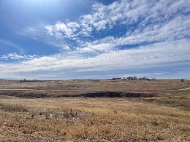 45005 E Maplewood Drive, Bennett, CO 80102