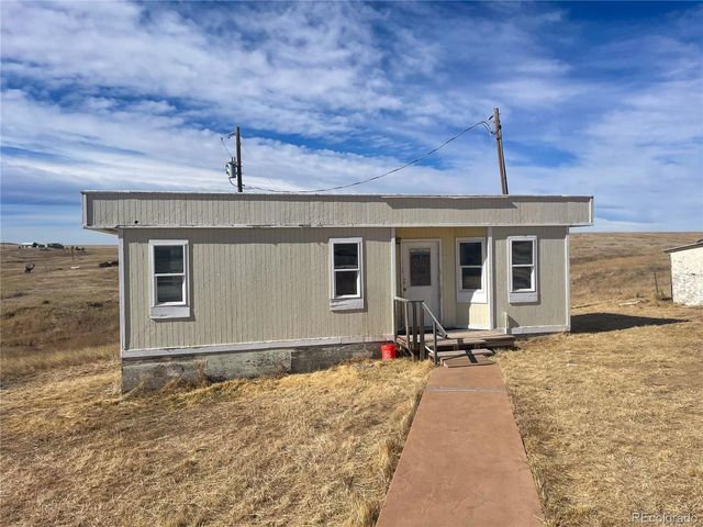 45005 E Maplewood Drive, Bennett, CO 80102