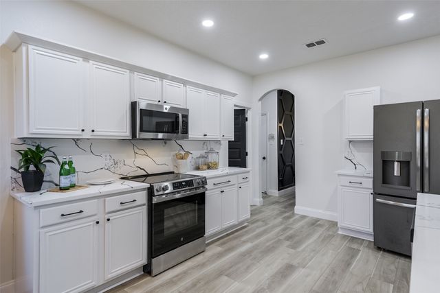 10312 Fawn Meadow Court, Fort Worth, TX 76140